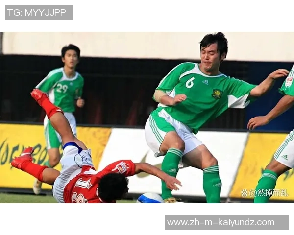 国安对阵首尔比赛中手球争议引发热议球迷反应各异